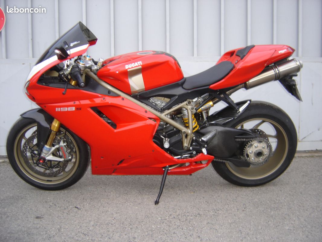 Ducati 1198 S